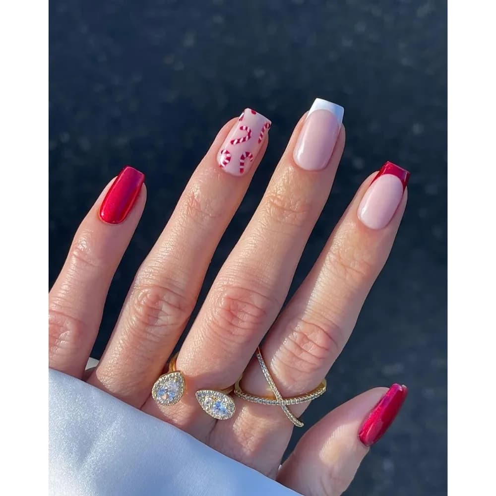 Mẫu nail vẽ hoa đẹp 2026 tại Tlee Nails Room
