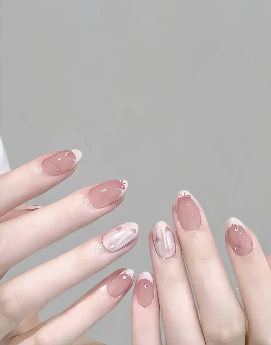 Xu hướng nail 2025: Tối giản – Đẹp tinh tế tại TLee Nails Room